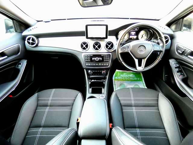 Mercedes-Benz GLA-Class 5