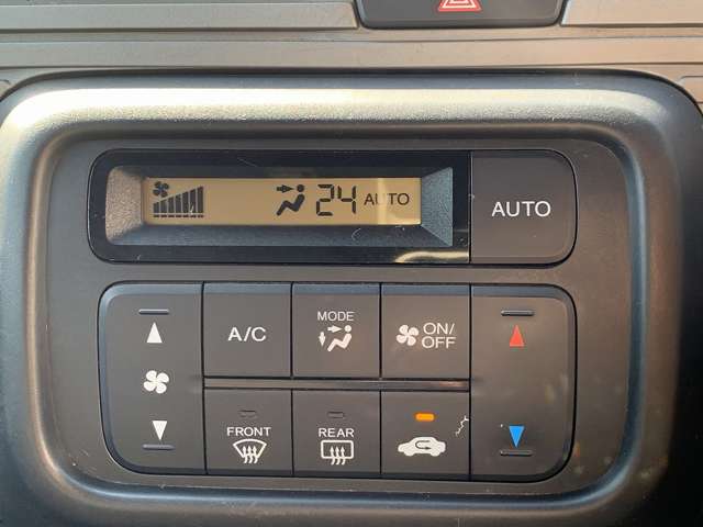 Honda N-VAN 12