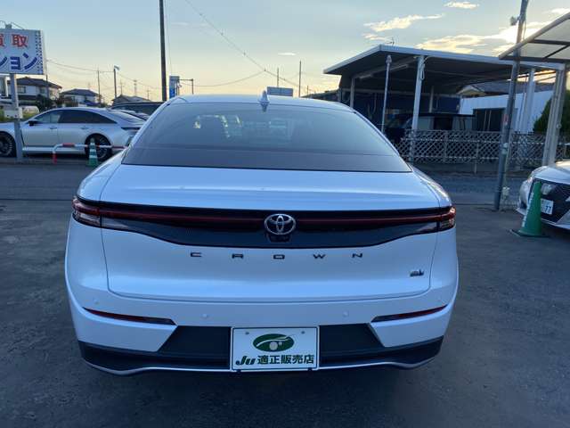Toyota Crown Crossover 3