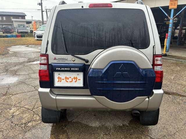 Mitsubishi Pajero Mini 11