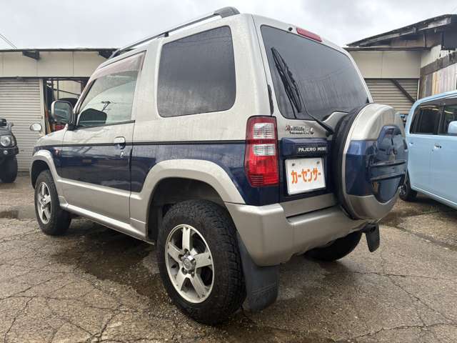 Mitsubishi Pajero Mini 12