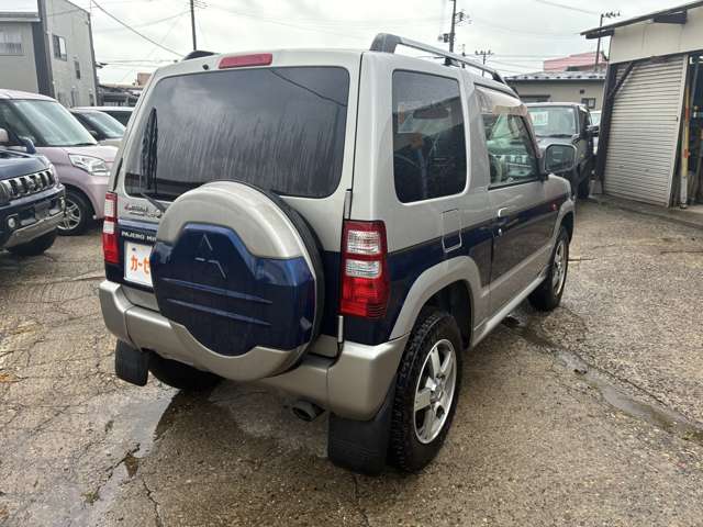 Mitsubishi Pajero Mini 10