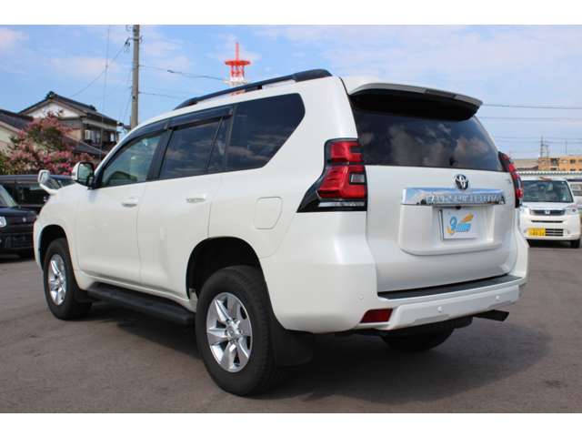 Toyota Land Cruiser Prado 7