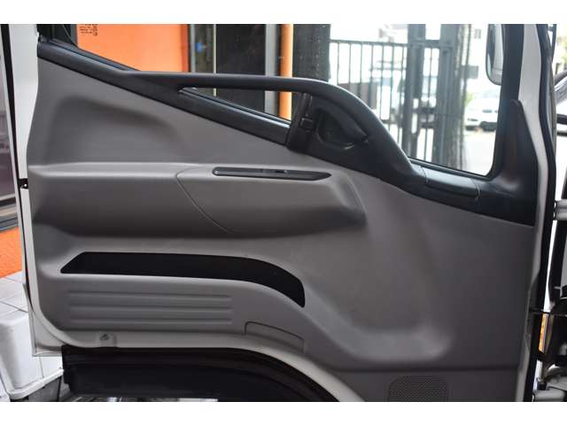 Mitsubishi Fuso Canter 11