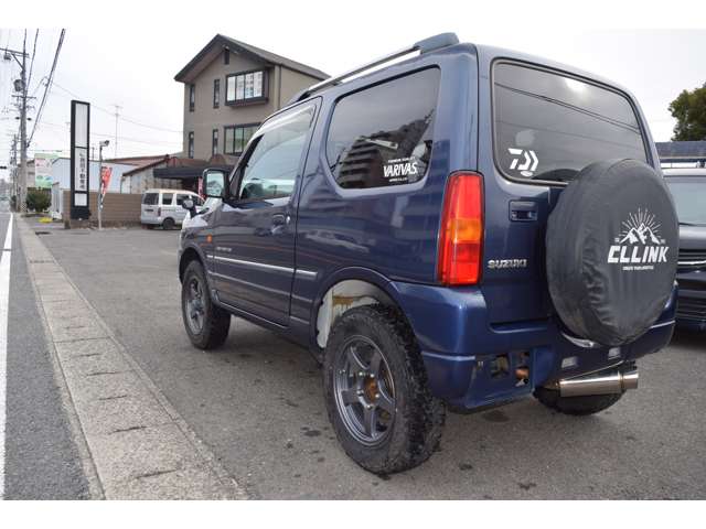 Suzuki Jimny 10