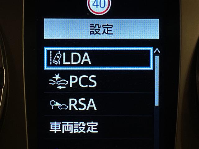 Toyota Hilux 12