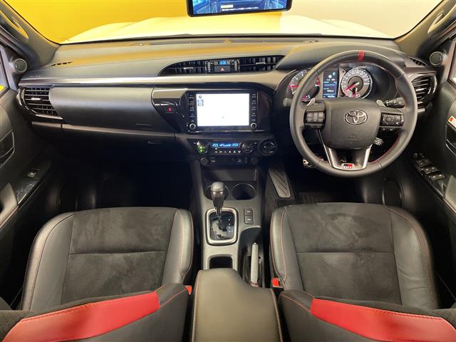 Toyota Hilux 4