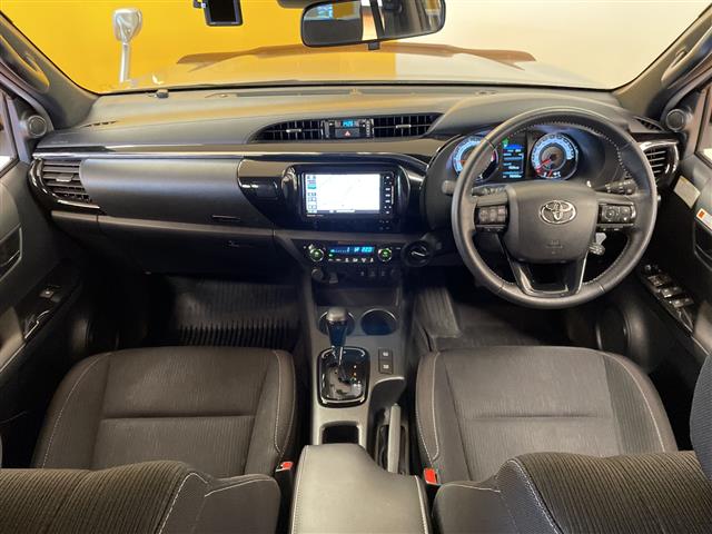 Toyota Hilux 4