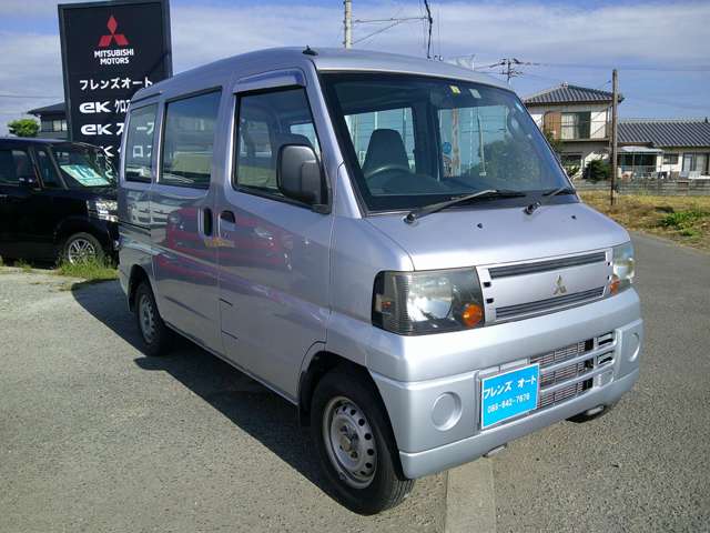 Mitsubishi Minicab Van 3