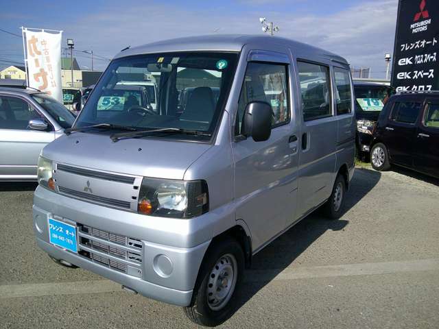 Mitsubishi Minicab Van 4