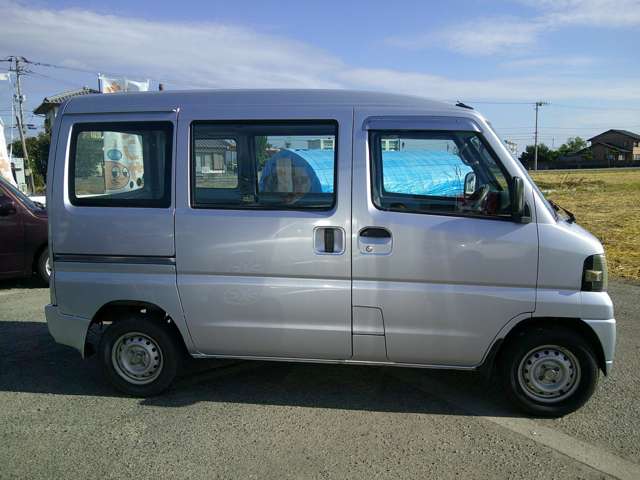 Mitsubishi Minicab Van 6