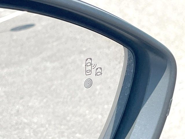 Peugeot SUV 2008 7