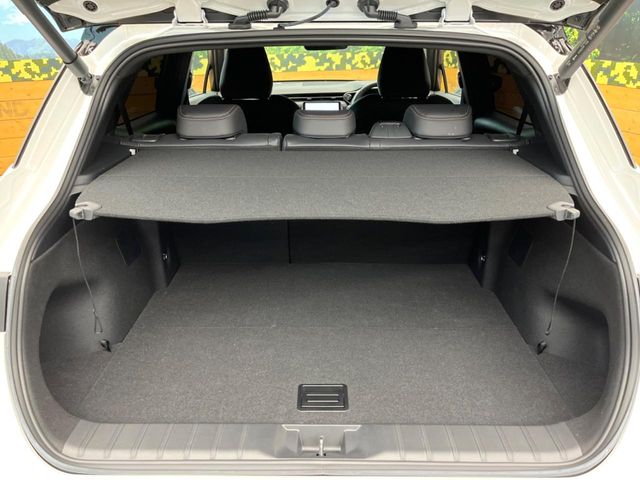 Lexus LBX 10