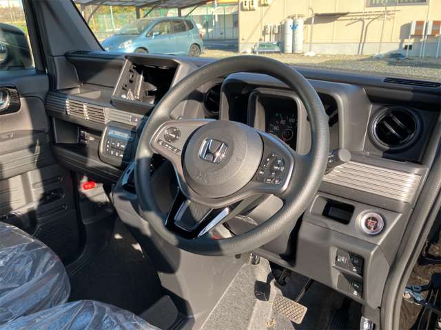 Honda N-VAN 11