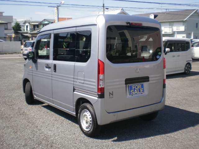 Honda N-VAN 9