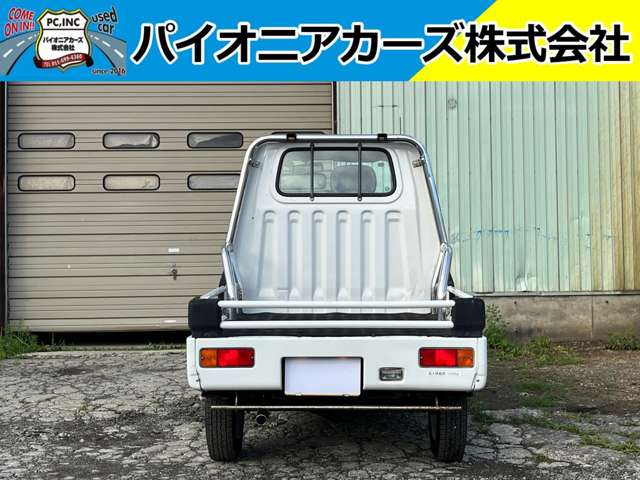 Daihatsu Midget II 7
