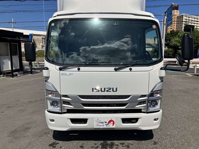 Isuzu Elf 2