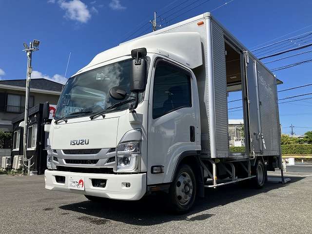 Isuzu Elf 9