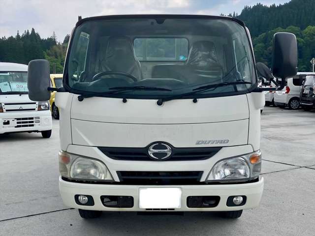 Hino Dutro 5