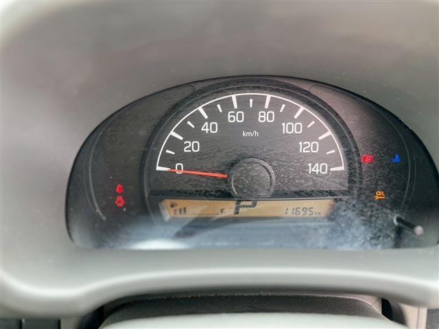 Nissan NV100 Clipper 12