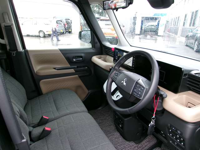 Mitsubishi Delica Mini 8