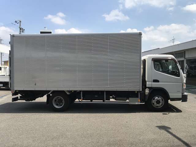 Mitsubishi Fuso Canter 8