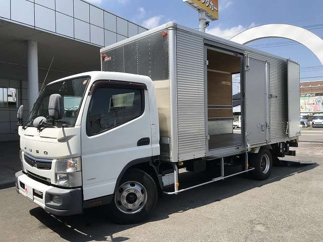 Mitsubishi Fuso Canter 9