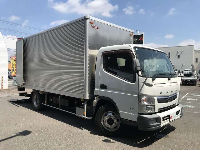 Mitsubishi Fuso Canter 10