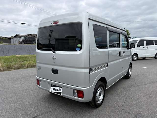 Nissan NV100 Clipper 11