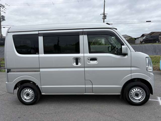 Nissan NV100 Clipper 10