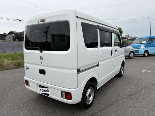 Nissan NV100 Clipper 11