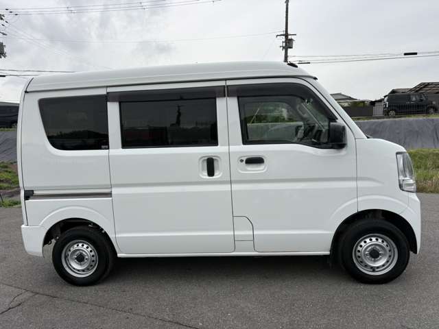 Nissan NV100 Clipper 10