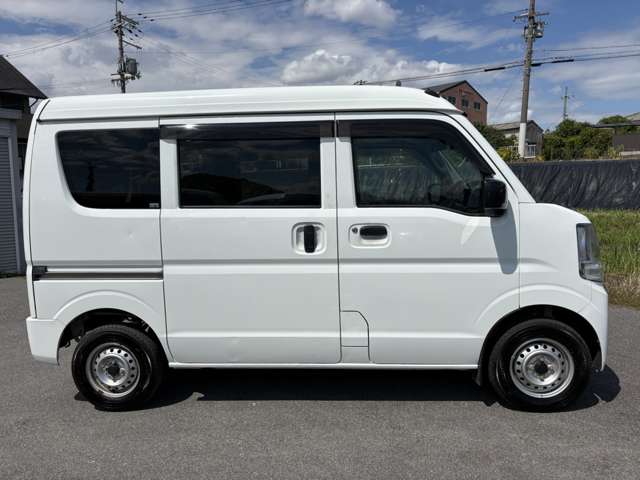 Nissan NV100 Clipper 11
