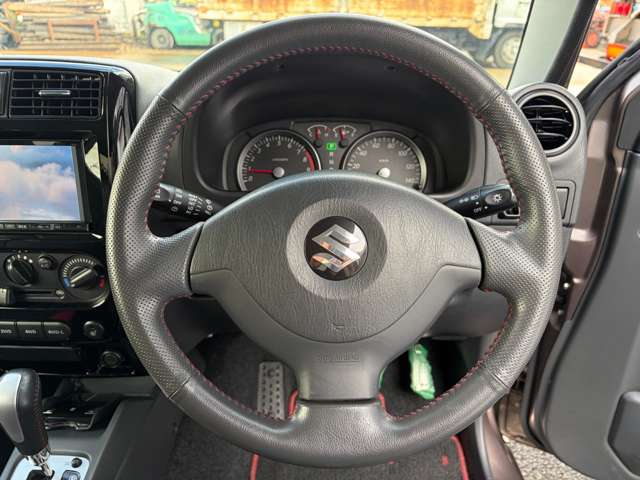 Suzuki Jimny 10