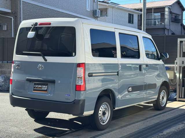 Toyota Town Ace Van 9