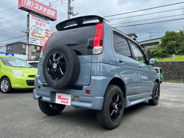 Daihatsu Terios Kid 6