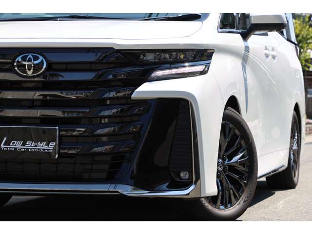 Toyota Vellfire 4