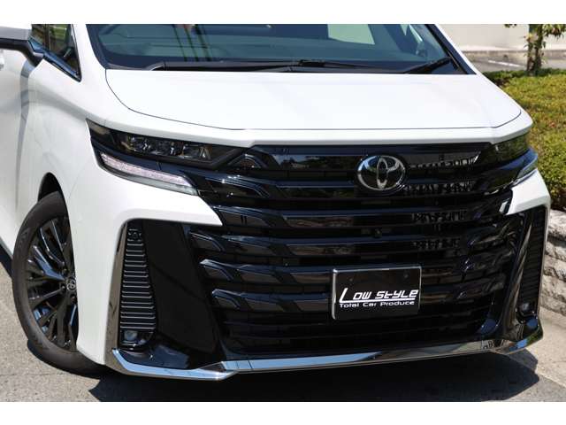 Toyota Vellfire 8