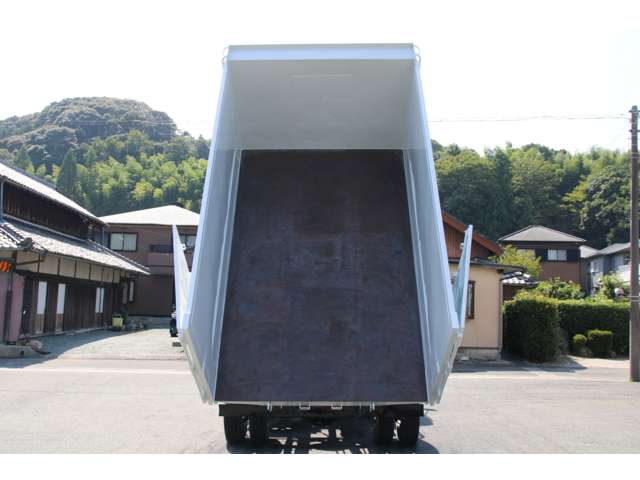 Mitsubishi Fuso Fighter 12