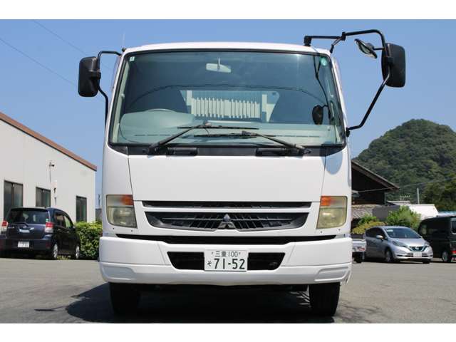 Mitsubishi Fuso Fighter 4