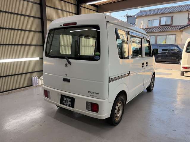 Suzuki Every 12
