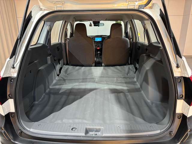 Nissan NV150 AD 11