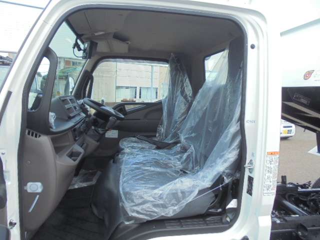 Mitsubishi Fuso Canter 6