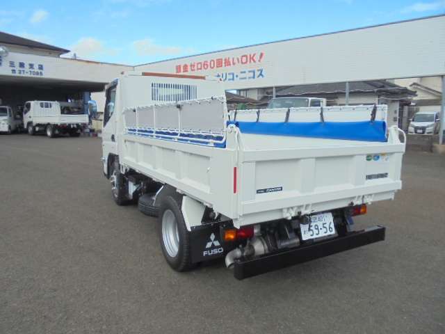 Mitsubishi Fuso Canter 7