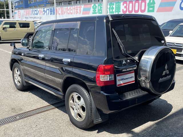 Mitsubishi Pajero iO 8