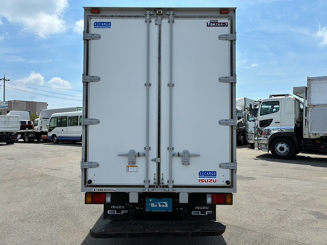Isuzu Elf 10