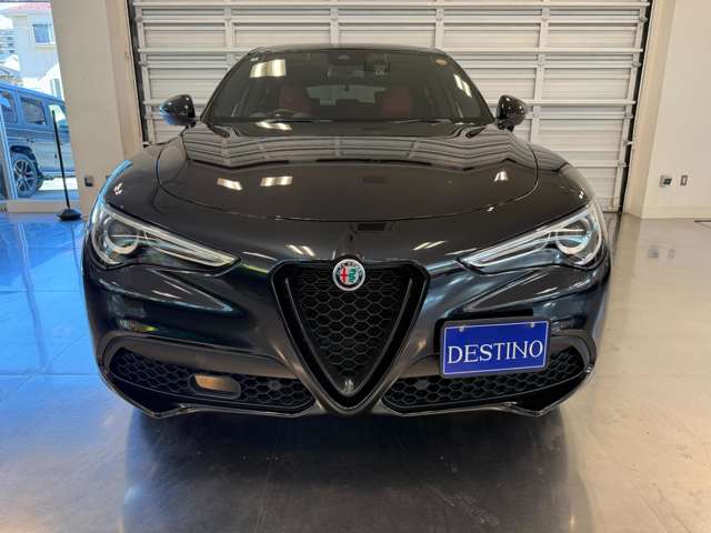 Alfa Romeo Stelvio 5