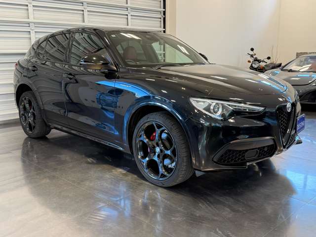 Alfa Romeo Stelvio 6