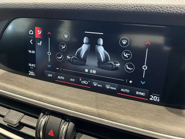 Alfa Romeo Stelvio 12