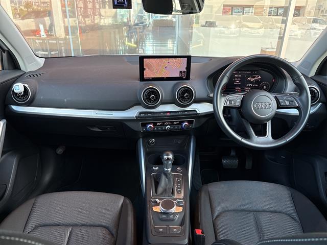 Audi Q2 4